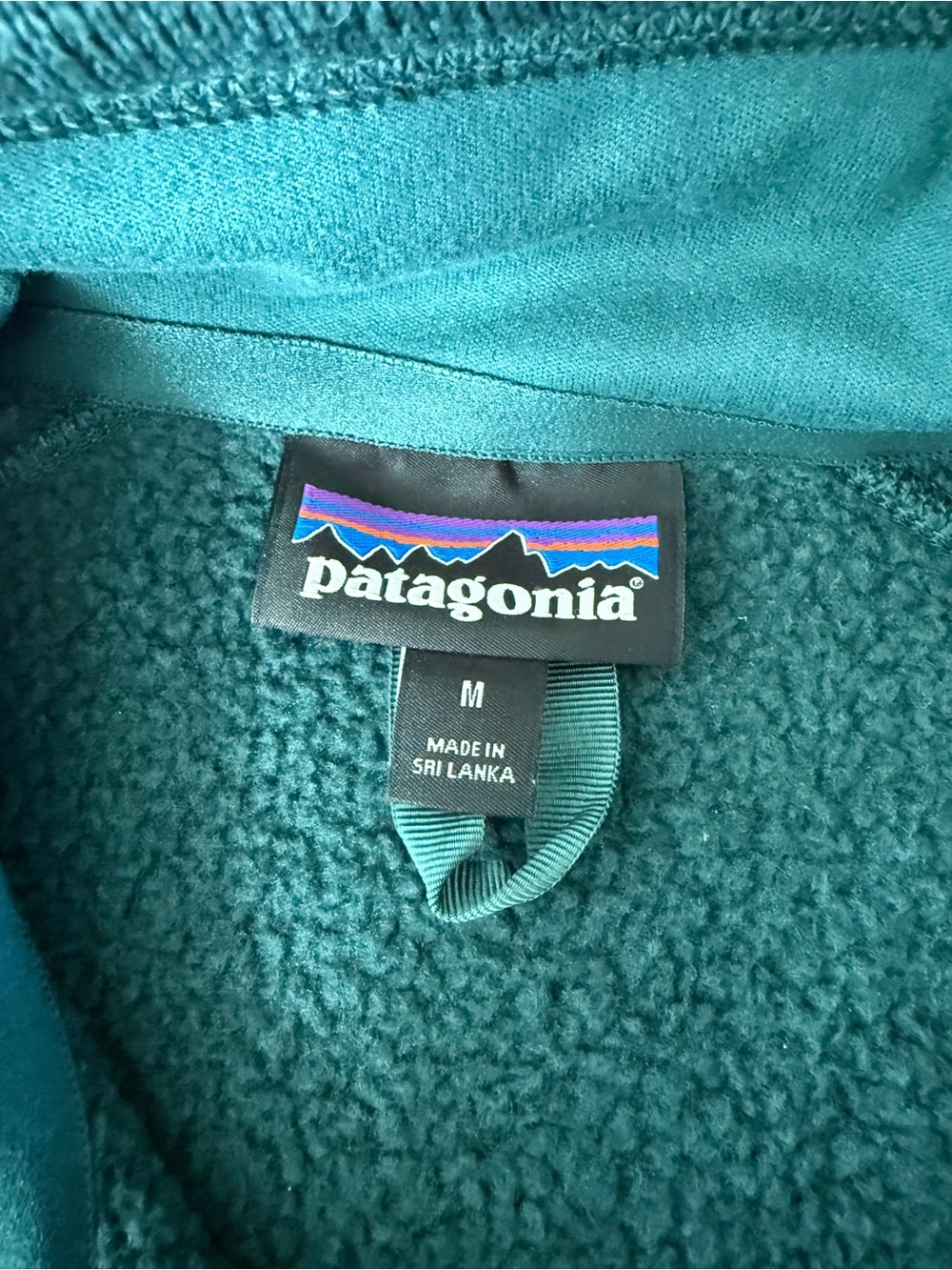 Women’s Patagonia Better Sweater Jacket in Piki Green - Picture 7 of 12